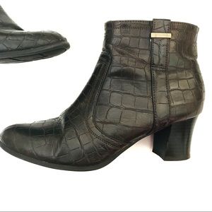 Naturalizer”Karli Crock 🐊Ankle Chestnut Brown Booties Size: 7.5